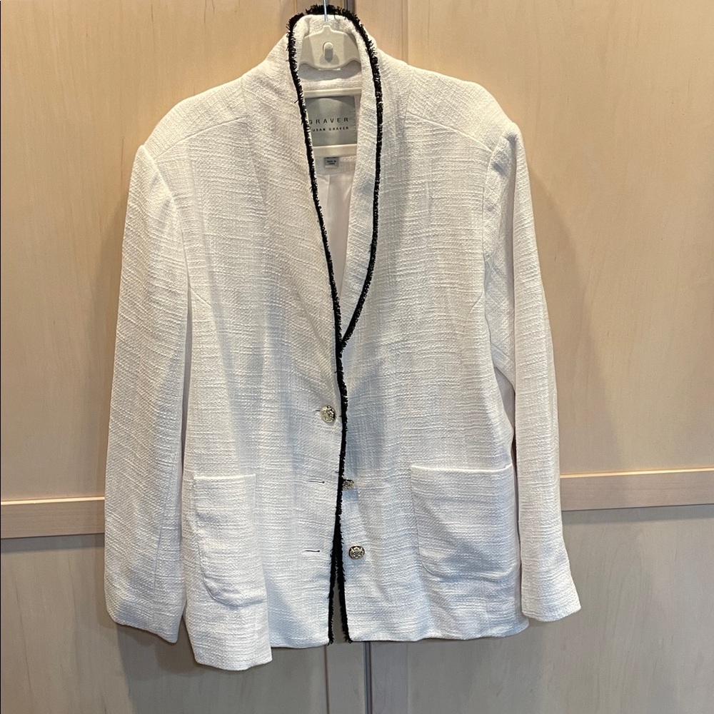 Susan Graver Cream Blazer with Black Accents